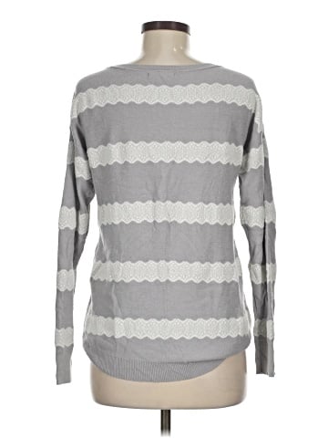 American Eagle Outfitters Pullover Sweater (view 2)