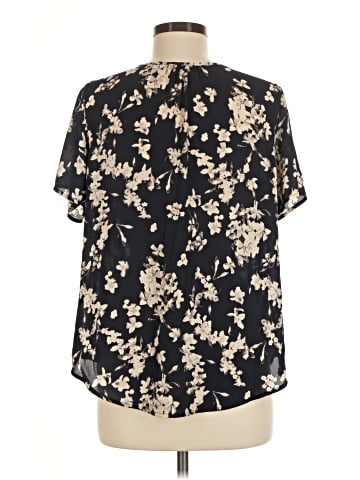 Sienna Sky Short Sleeve Blouse (view 2)