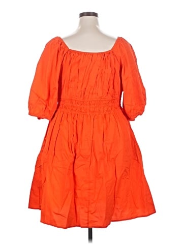 Old Navy Casual Dress (view 2)