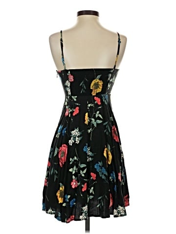 Old Navy Casual Dress (view 2)