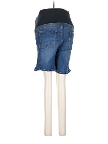 1822 Denim Denim Shorts (view 2)
