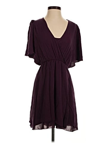 Alice + Olivia Casual Dress (view 1)
