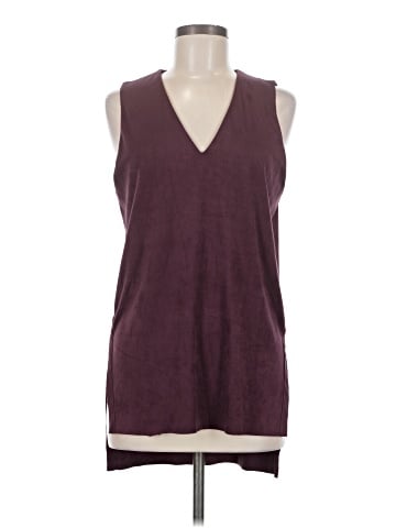 Feel The Piece Sleeveless Top (view 1)