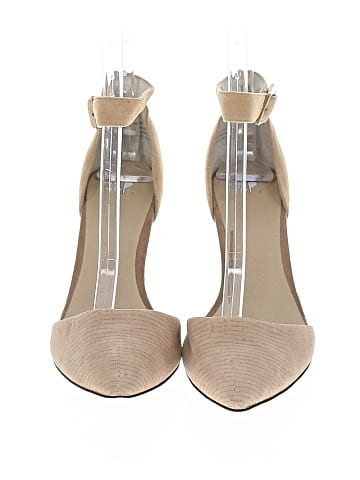BP. Heels (view 2)
