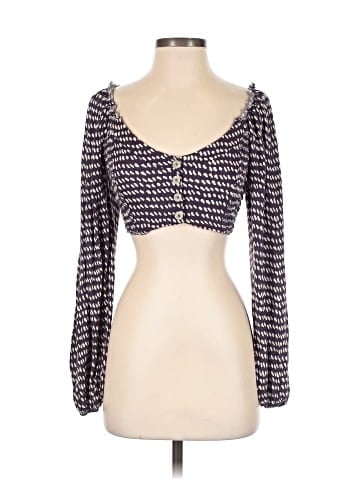 Urban Outfitters 3/4 Sleeve T-Shirt (view 1)