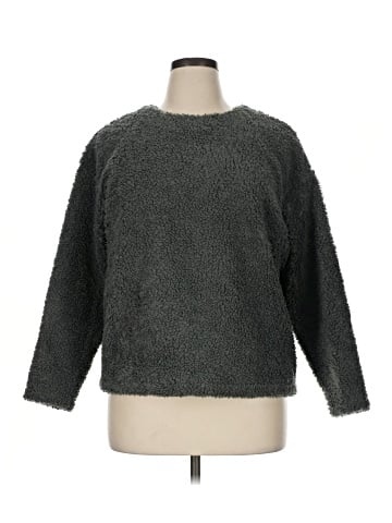 Uniqlo Pullover Sweater (view 1)