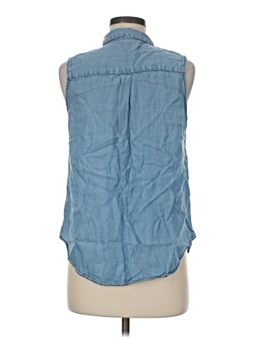 Who What Wear Sleeveless Button-Down Shirt (view 2)