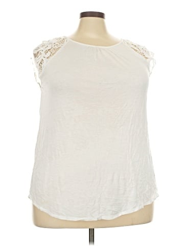 No Boundaries Sleeveless Blouse (view 1)