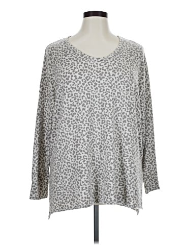 American Eagle Outfitters Pullover Sweater (view 1)