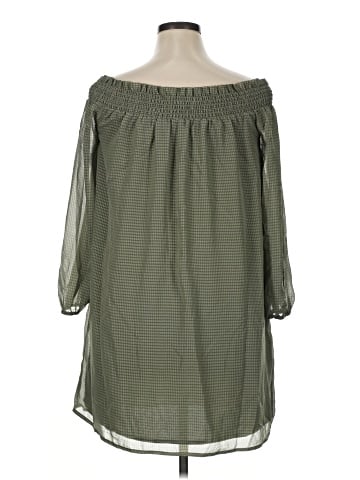Abercrombie & Fitch Casual Dress (view 2)