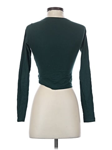 Trafaluc by Zara Long Sleeve T-Shirt (view 2)