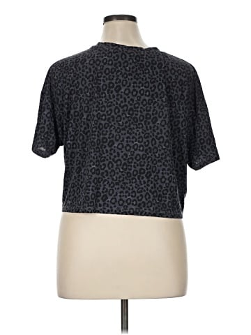 Victoria Sport Short Sleeve Turtleneck (view 2)
