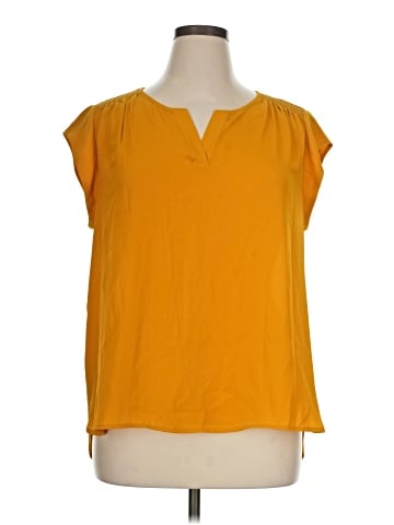 DR2 Short Sleeve Top (view 1)