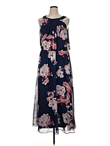 Signature by Robbie Bee Casual Dress (view 1)