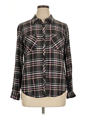 Maurices Long Sleeve Button-Down Shirt (view 1)
