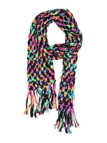 Justice Scarf (view 1)