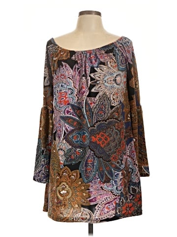 Win Win Casual Dress (view 1)