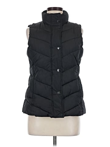 Gap Outlet Vest (view 1)