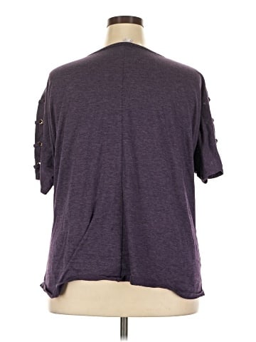 Naif Short Sleeve T-Shirt (view 2)