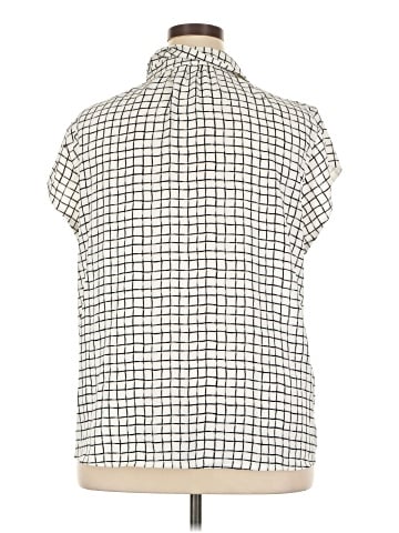 Fun2Fun Short Sleeve Blouse (view 2)