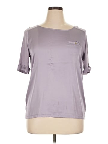 The Limited Short Sleeve Top (view 1)