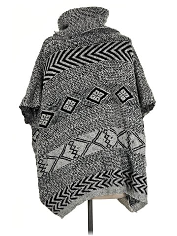 Do Everything in Love Poncho (view 2)