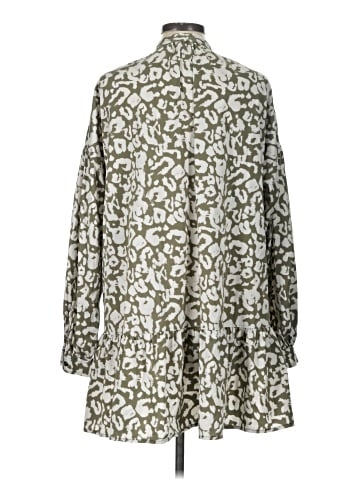 Elizabeth and James Casual Dress (view 2)