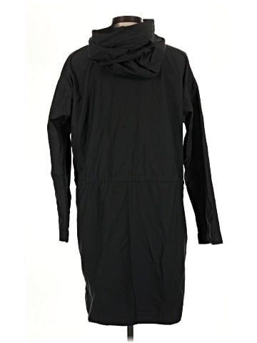 Everlane Raincoat (view 2)