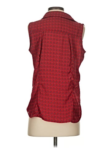 Roz & Ali Sleeveless Button-Down Shirt (view 2)