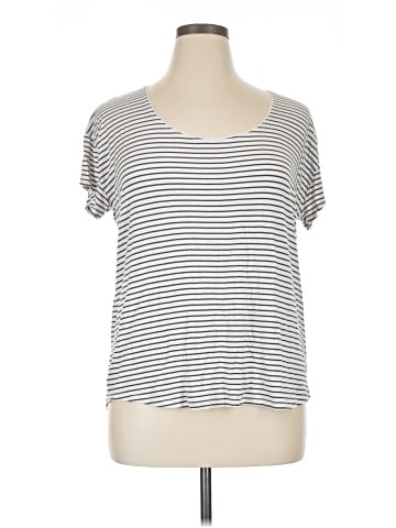 Hollister Short Sleeve T-Shirt (view 1)
