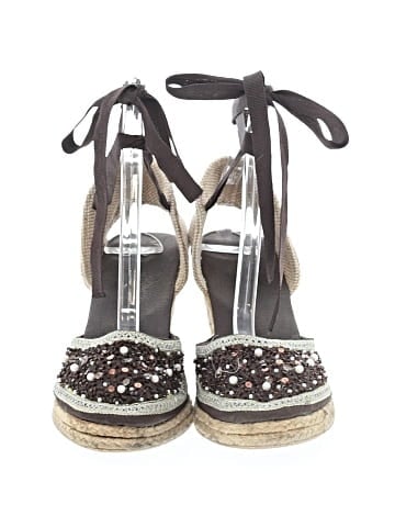 Unbranded Wedges (view 2)