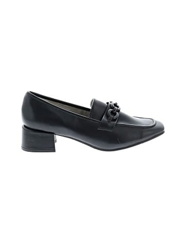 Cliffs by White Mountain Heels (view 1)