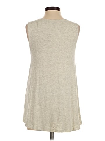 The Limited Sleeveless Top (view 2)
