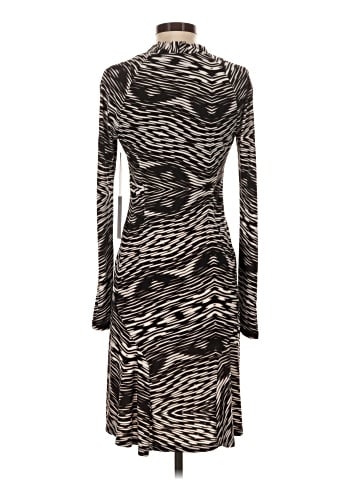 Jennifer Lopez Casual Dress (view 2)