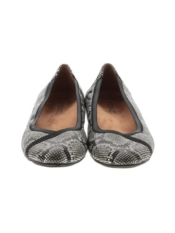 Vionic Flats (view 2)