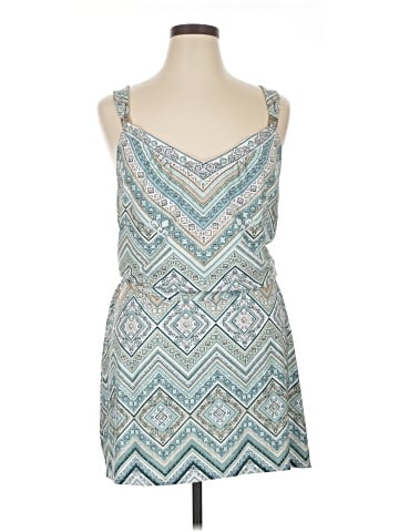 White House Black Market Cocktail Dress (view 1)