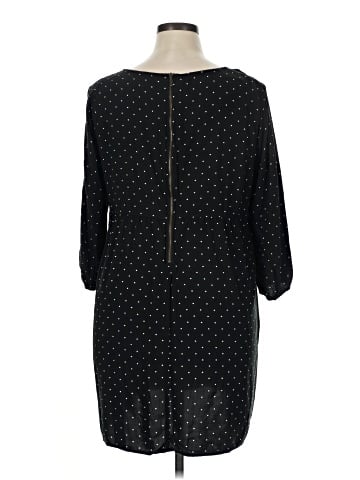 Old Navy Casual Dress (view 2)