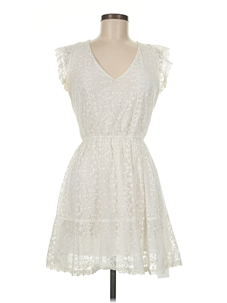 Pre-owned Cupcakes And Cashmere Casual Dress In Ivory