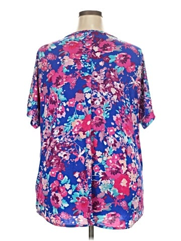 Lily Bleu Short Sleeve T-Shirt (view 2)
