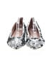 Chinese Laundry Paisley Silver Flats Size 9 - photo 2