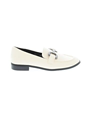 Elle Flats (view 1)