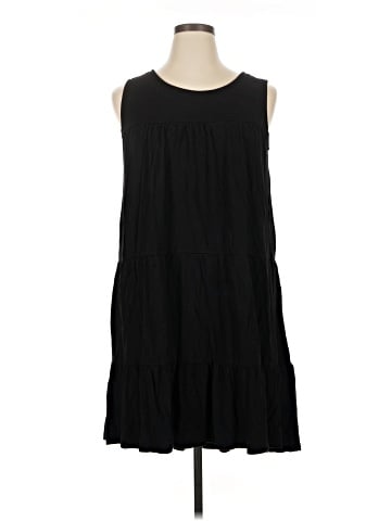 Chelsea & Theodore Casual Dress (view 1)