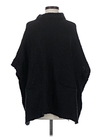 Alya Poncho (view 1)