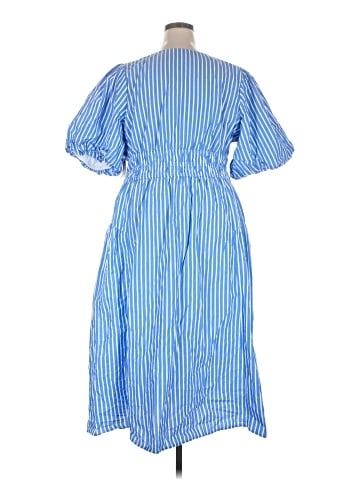 Old Navy Casual Dress (view 2)