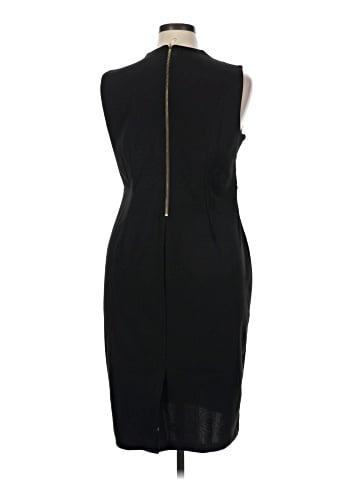Nina Leonard Sleeveless Top (view 2)
