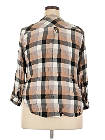 Khakis & Co 3/4 Sleeve Button-Down Shirt (view 2)