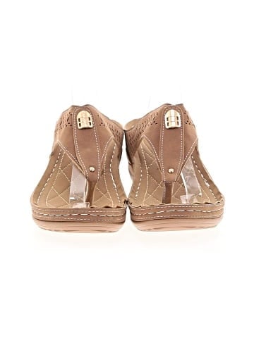 Unbranded Wedges (view 2)