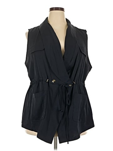 BLOOMCHIC Sleeveless Blouse (view 1)