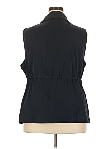 BLOOMCHIC Sleeveless Blouse (view 2)