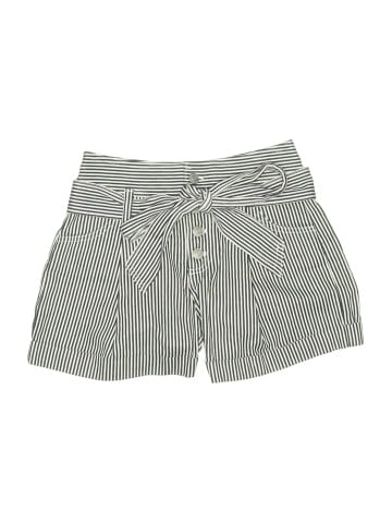 Gap Shorts (view 1)